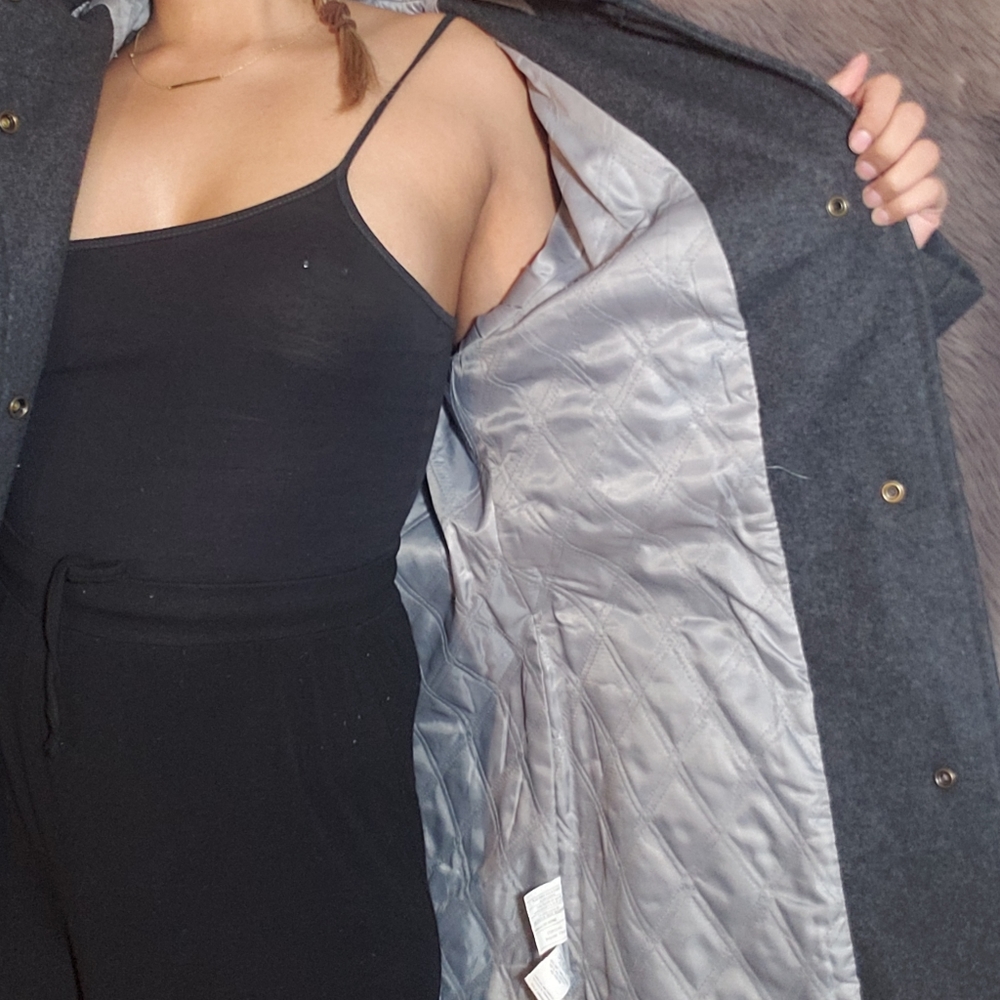 Coat - Picture 4 of 4